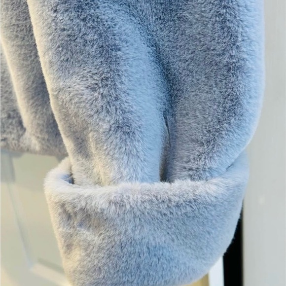 Anthropologie Soft Gray Puffer Jacket - Picture 4 of 4